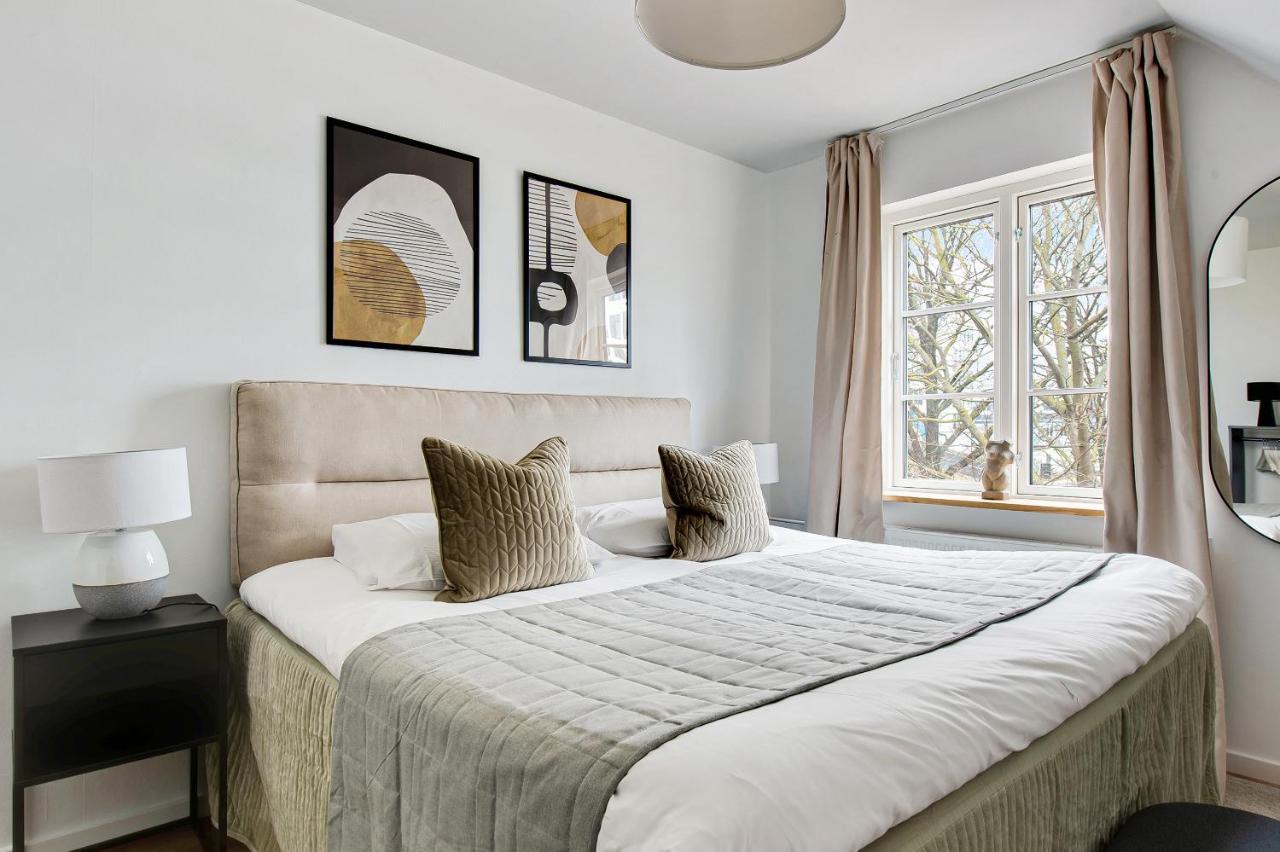 Sanders Charm - Amazing Two-Bedroom Apartment With Shared Garden โคเปนเฮเกน ภายนอก รูปภาพ